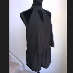 TᖇEᑎᗪY ᕼᗩᒪTEᖇ ᖇOᗰᑭEᖇ ~ NEW